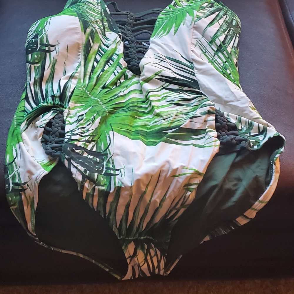 Fashion To Figure Swimsuit size 1